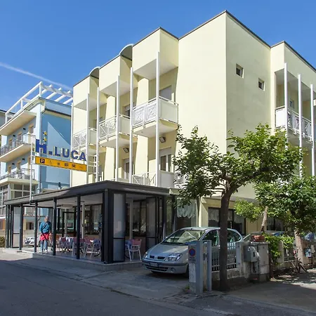 Hotel Luca 2*