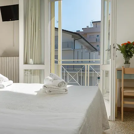 Luca Hotel